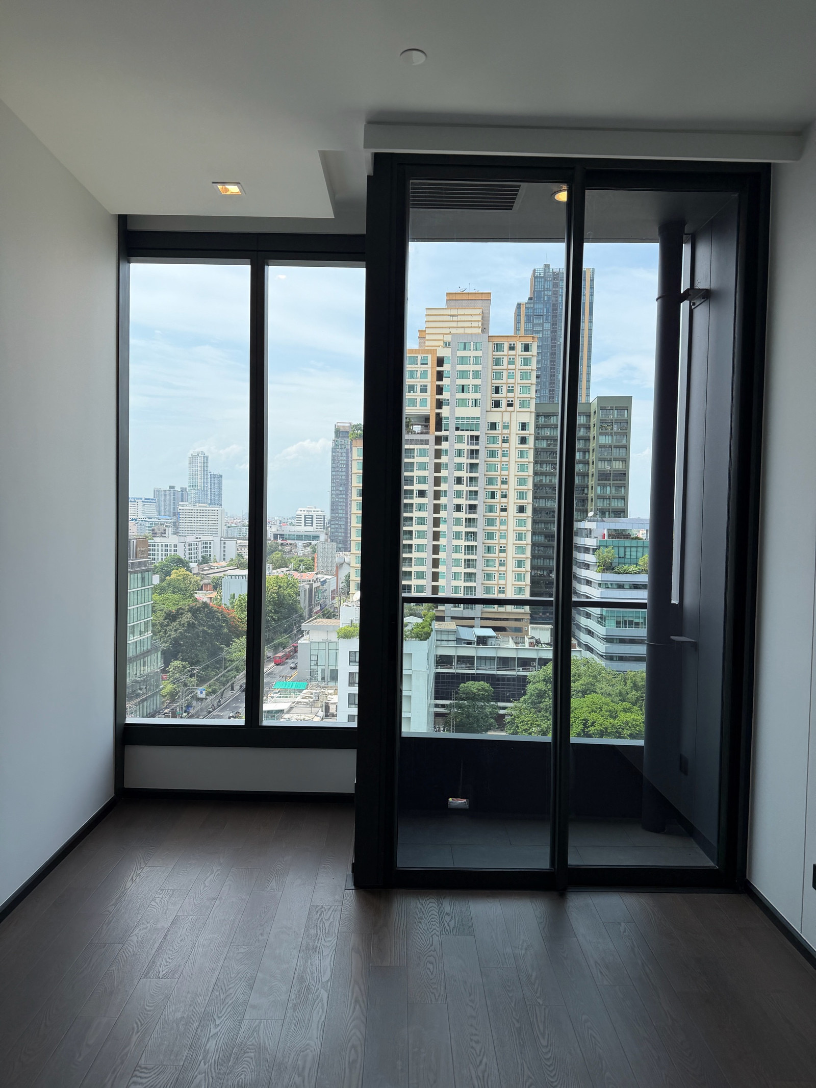 AESTIQ Thonglor - photo 2