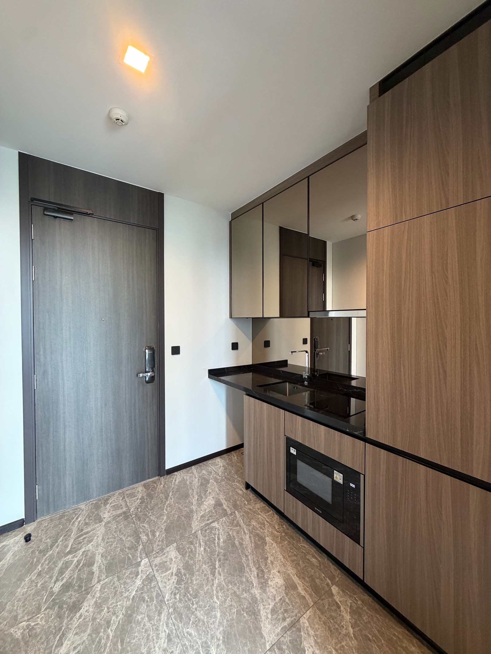 AESTIQ Thonglor - main photo