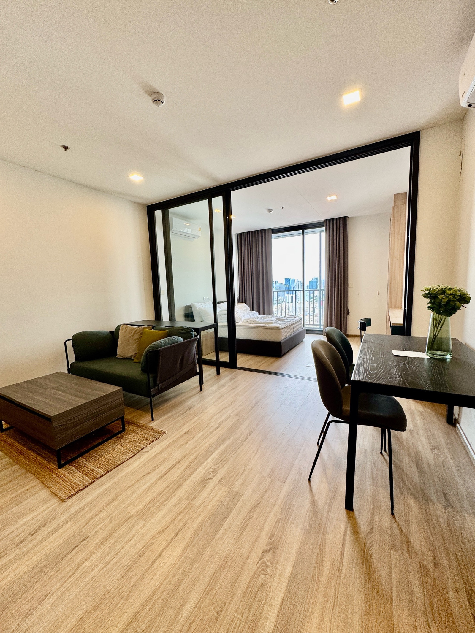 XT Phayathai - main photo
