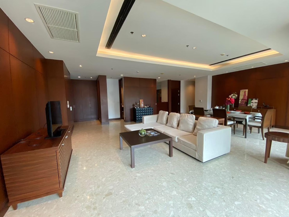Royal Residence Park - photo 2