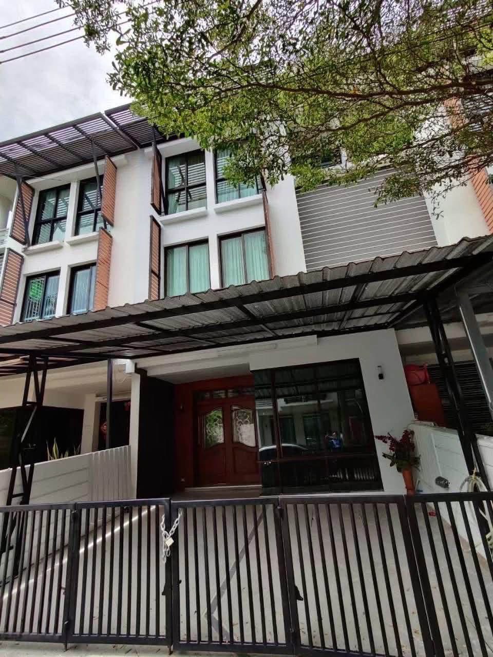 Areeya Mandarina Sukhumvit 77 - main photo