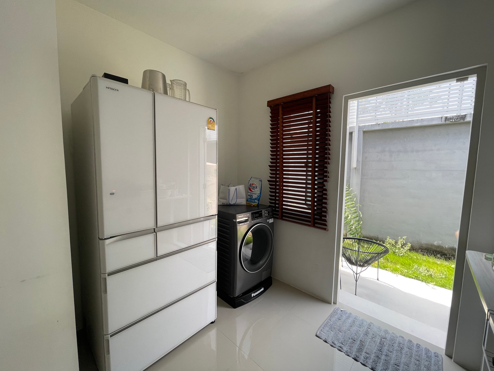 Thumbnail 10