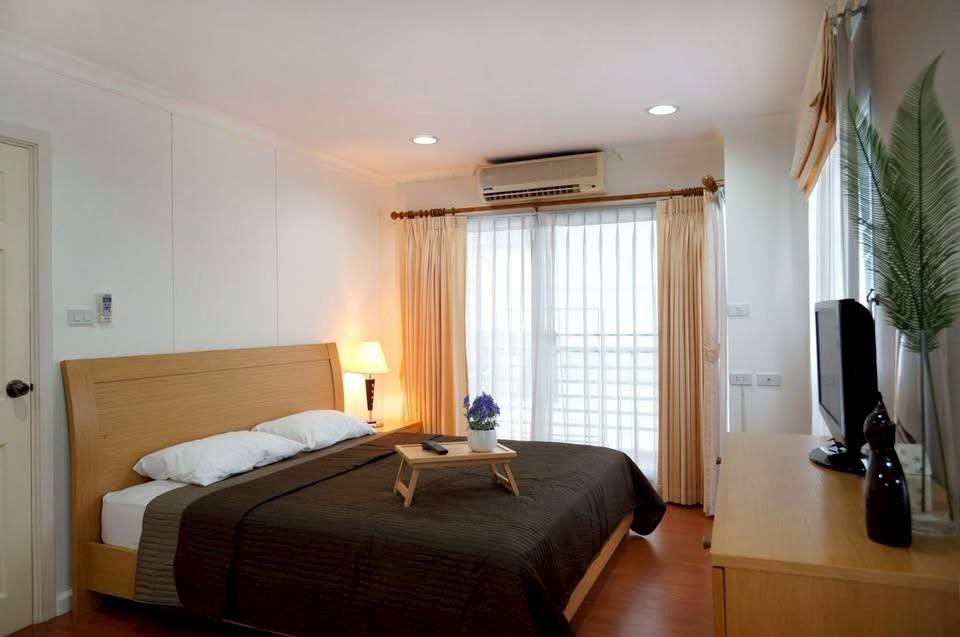 Lumpini Suite Sukhumvit 41 - photo 2