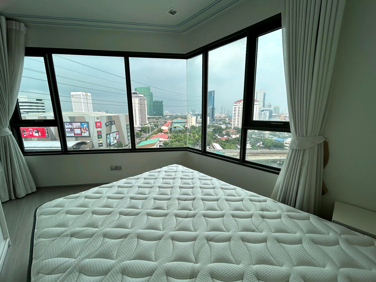 Life Ladprao - main photo