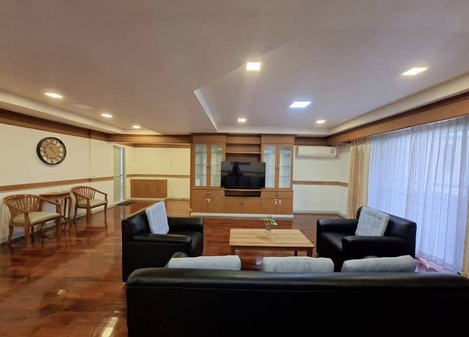 DH Grand Tower Sukhumvit 39 - photo 3