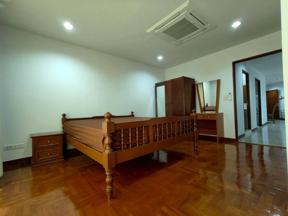Wittayu Complex - main photo