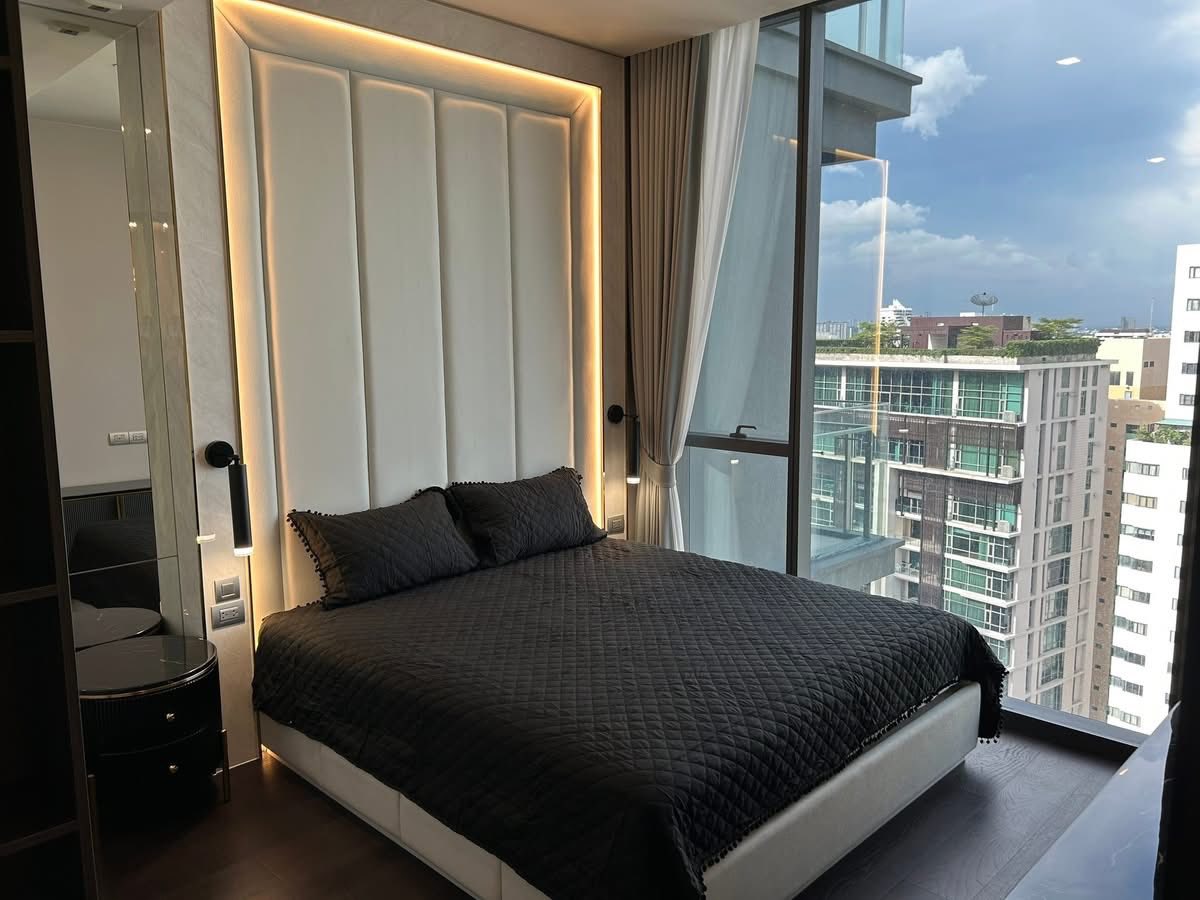 Laviq sukhumvit 57 - main photo