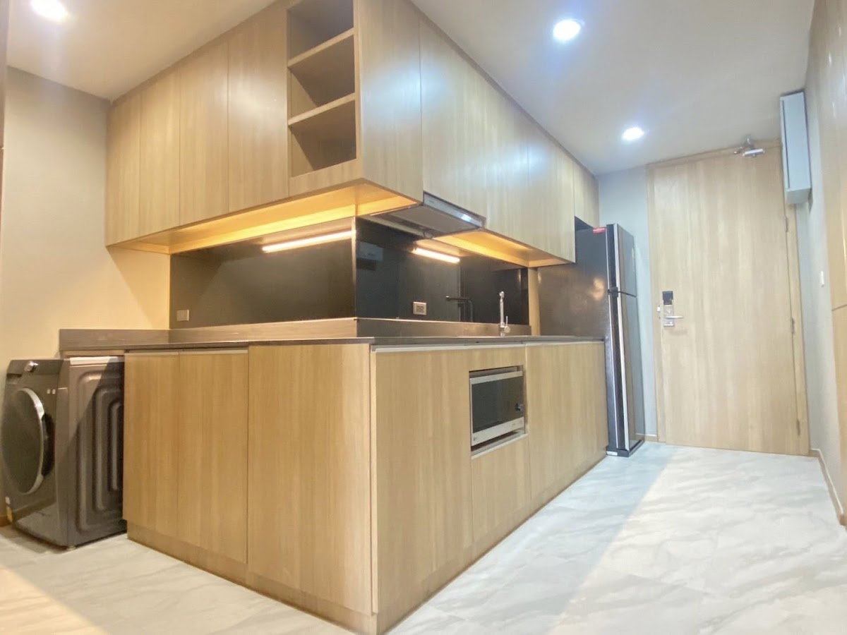 Bliss Thonglor - photo 3